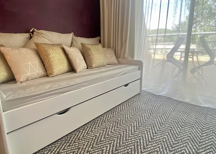 Golf Hotel
